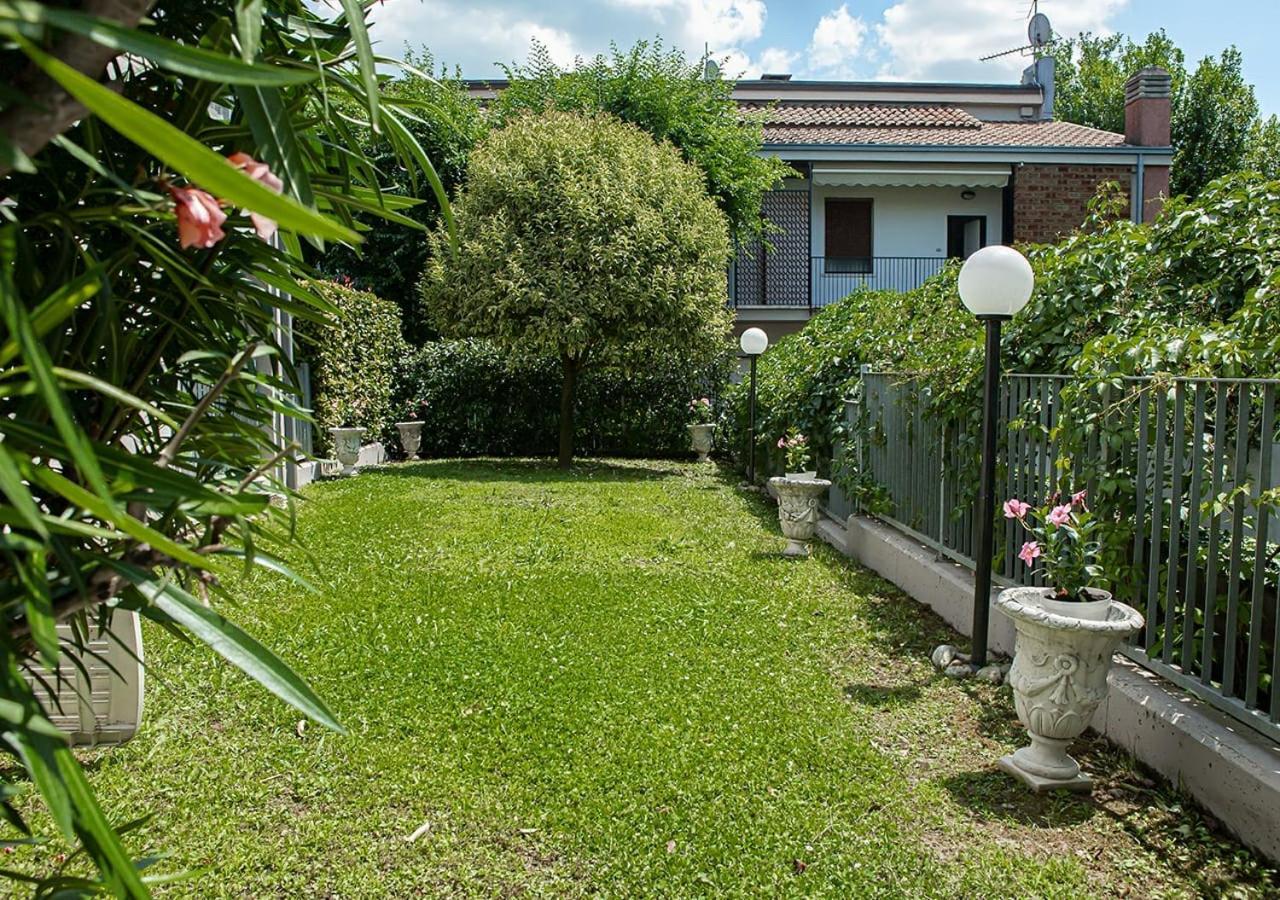 Sirmione Rosselli Apartments Exterior photo